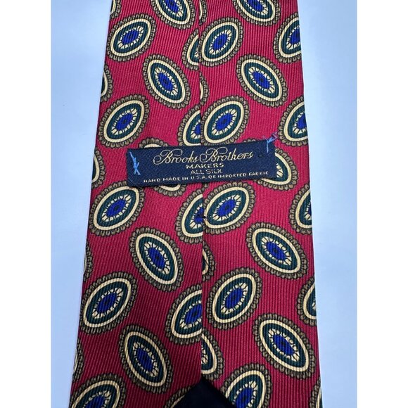 Brooks Brothers Makers Silk Tie Red Oval Pattern Handmade In USA - Picture 5 of 6